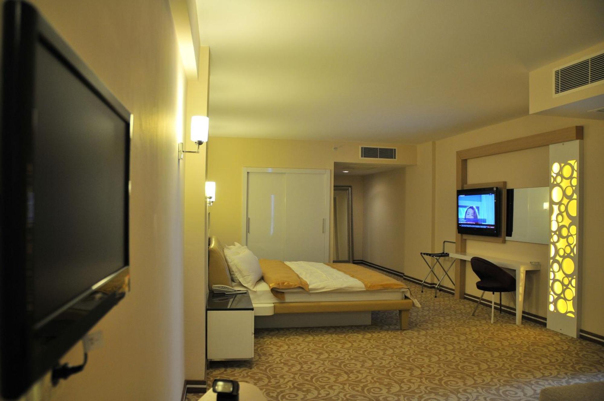 Ozpark Hotel Akşehir Εξωτερικό φωτογραφία