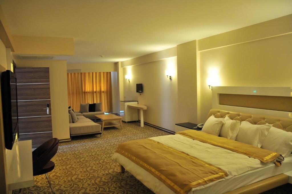 Ozpark Hotel Akşehir Εξωτερικό φωτογραφία