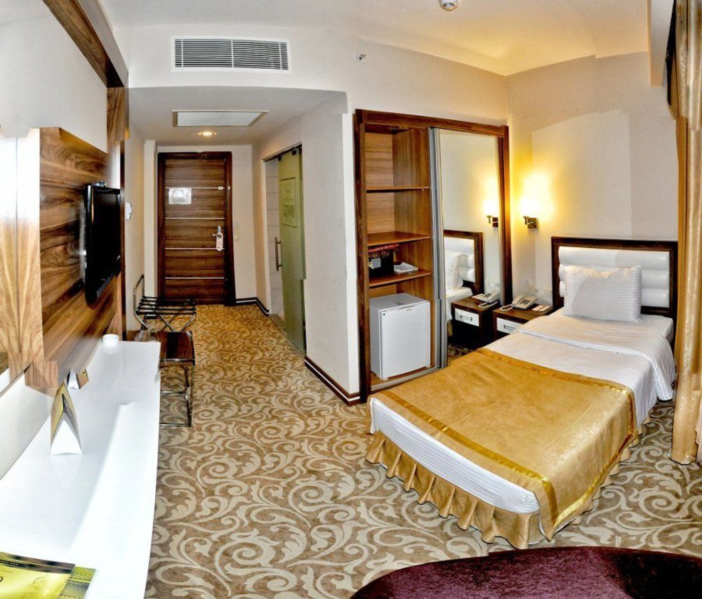 Ozpark Hotel Akşehir Εξωτερικό φωτογραφία