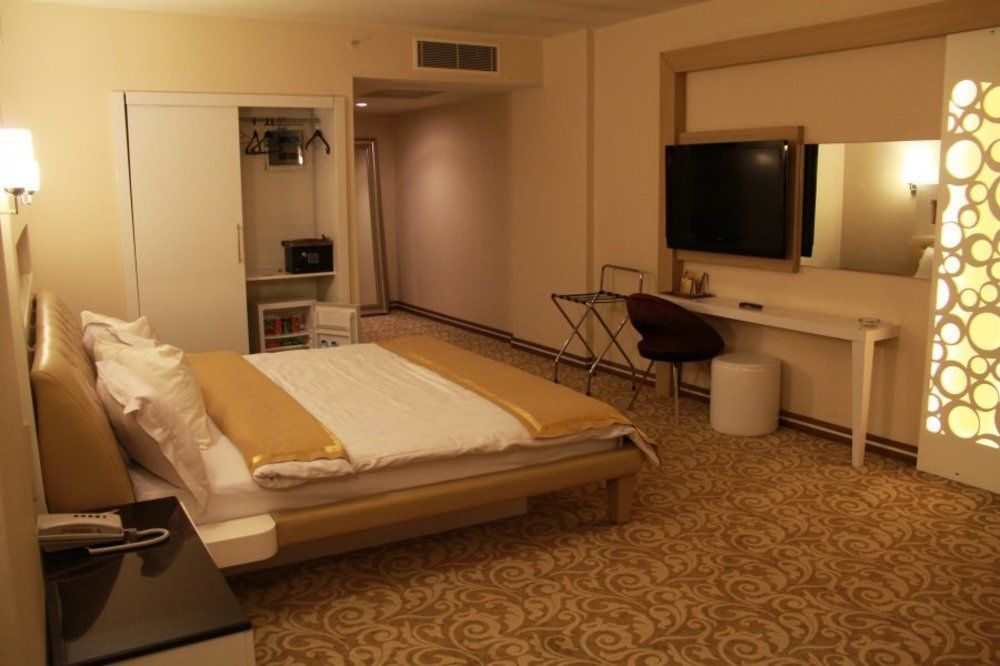 Ozpark Hotel Akşehir Εξωτερικό φωτογραφία