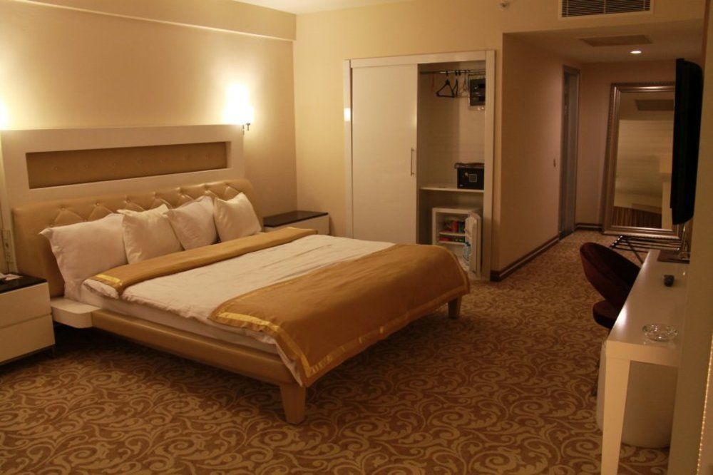 Ozpark Hotel Akşehir Εξωτερικό φωτογραφία